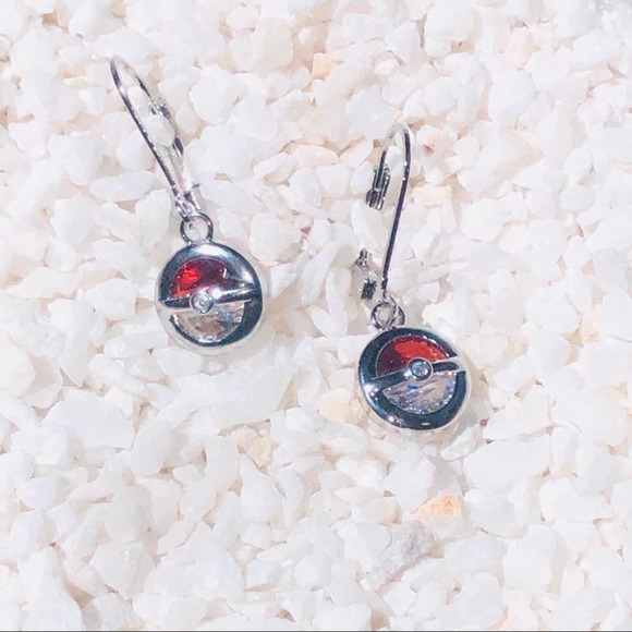 Pokémon Poke Ball earrings - Picture 10 of 10